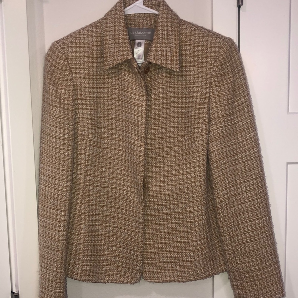 Liz Claiborne| Tweed blazer jacket| Women’s| Size 6|. Tan cream woven tweed